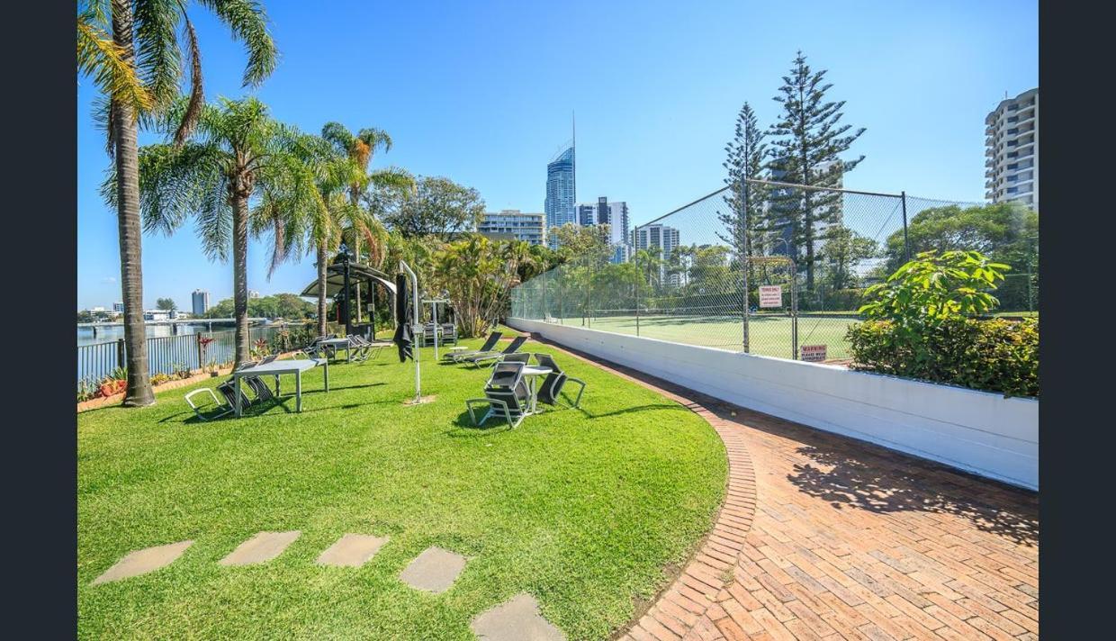 Silverton Apartment Resort Surfers Paradise Голд-Кост Екстер'єр фото